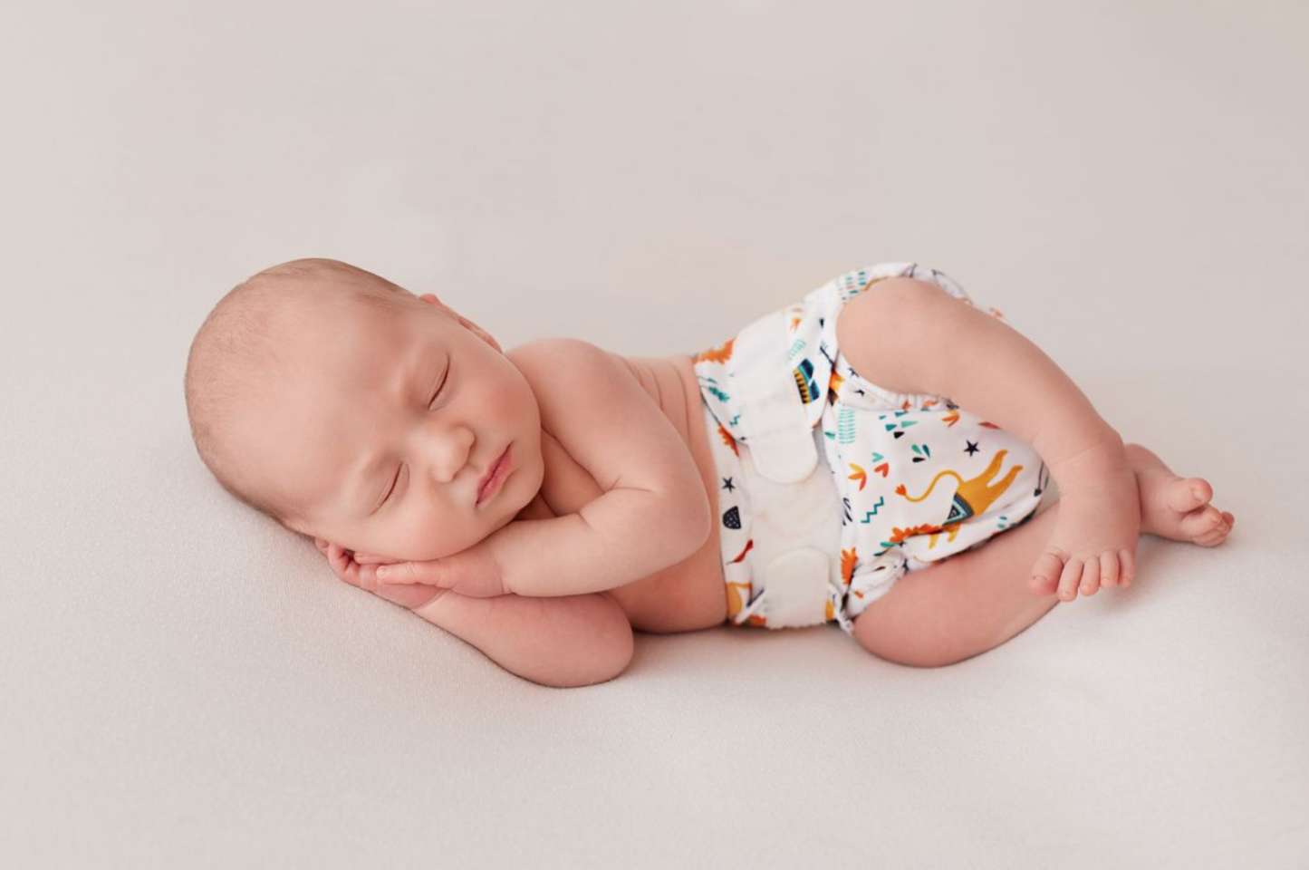 Blümchen velcro newborn / SM with outer single thigh elastic - MamaMaci