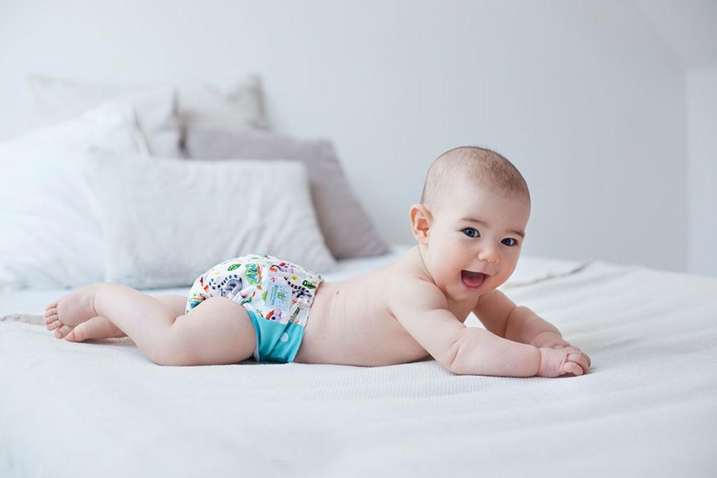 Blümchen velcro newborn / SM with outer single thigh elastic - MamaMaci