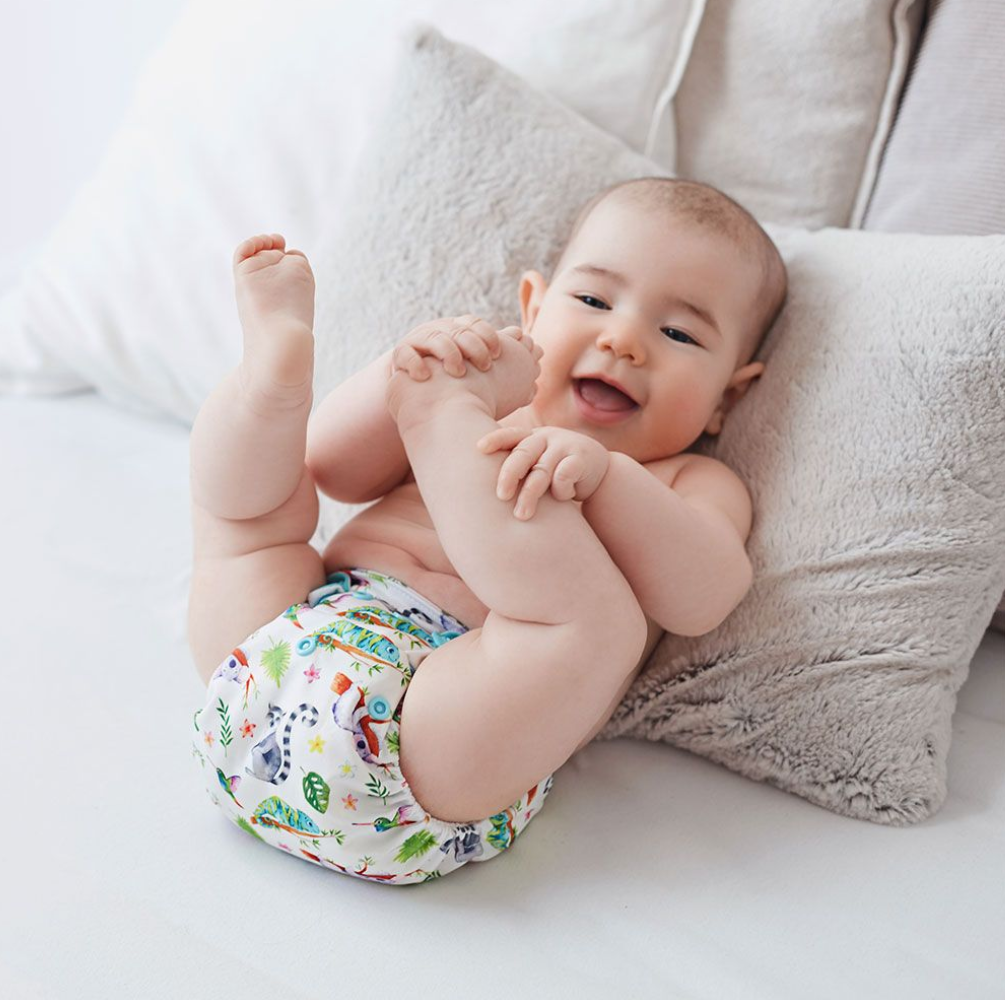 Blümchen velcro newborn / SM with outer single thigh elastic - MamaMaci