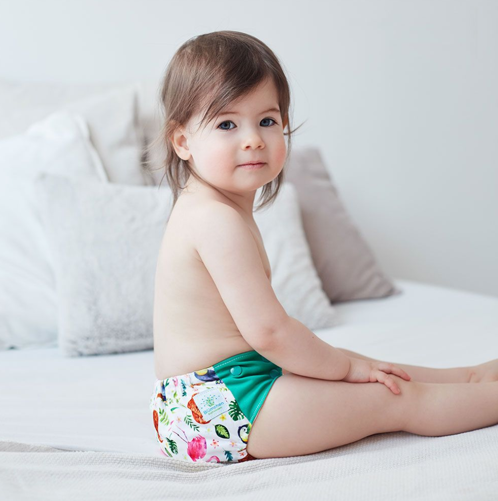 Blümchen velcro newborn / SM with outer single thigh elastic - MamaMaci