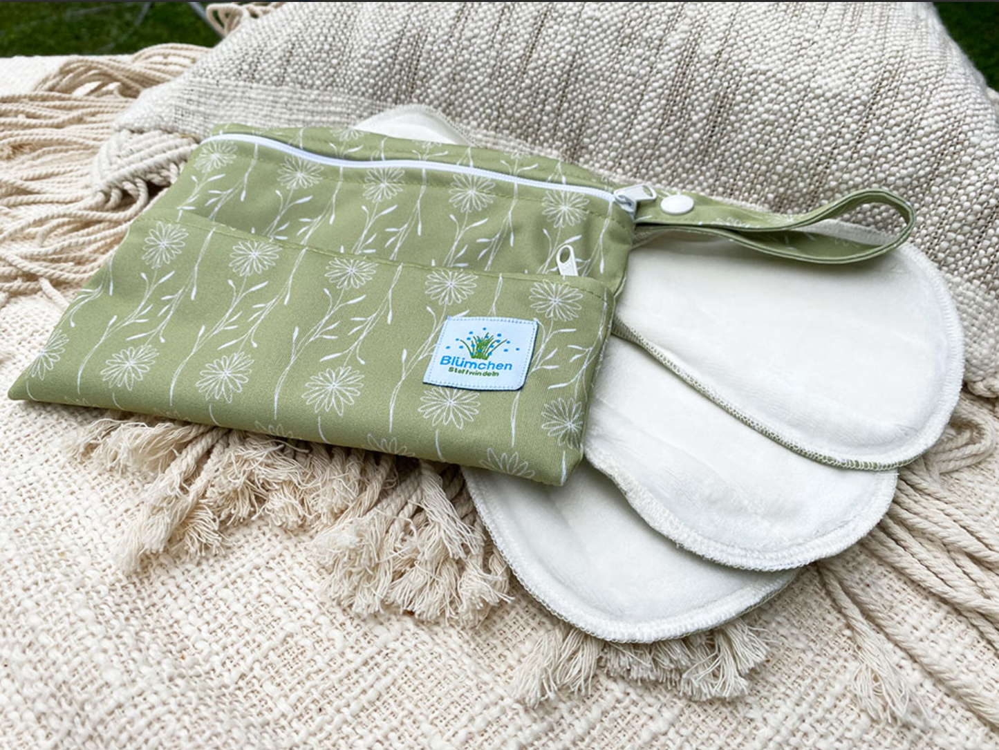 Blümchen vízhatlan neszesszer 2 db zsebbel (20 X 15 cm) - Újrahasznosított PES